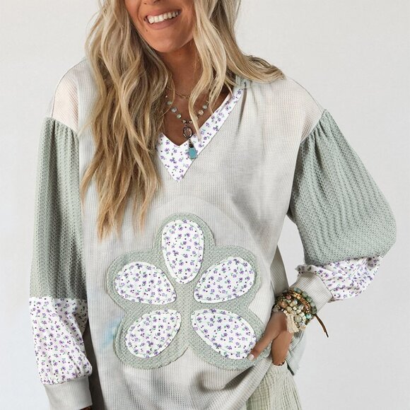 B304 Green Floral Tetured Colorblock Patchwork Lantern Sleeve Hooded Top - Picture 3 of 5